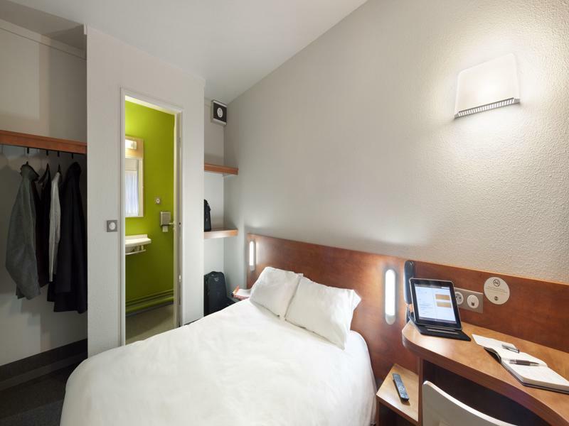 B&B Hôtel Angers 1 Beaucouzé Buitenkant foto